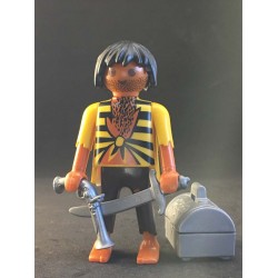 PR0195 Figura con Complementos
