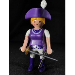 PR0230 Figura con Complementos