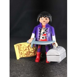 PR0249 Figura con Complementos