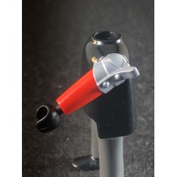 BRAZO_0202 Brazo Rojo Protector Acero Pico, Enguantado Negro