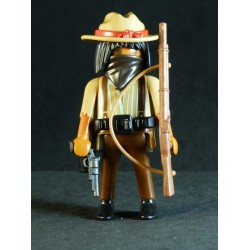 OE0209 Figura con Complementos