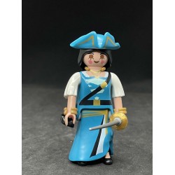 PR0382 Figura con Complementos
