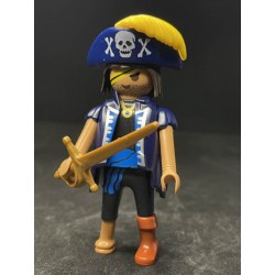 PR0395 Figura con Complementos