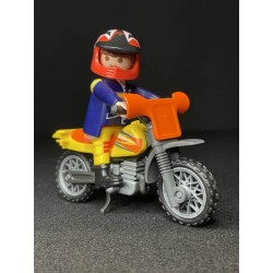 CT1468 Figura con Complementos