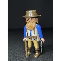 OE0252 Figura con Complementos