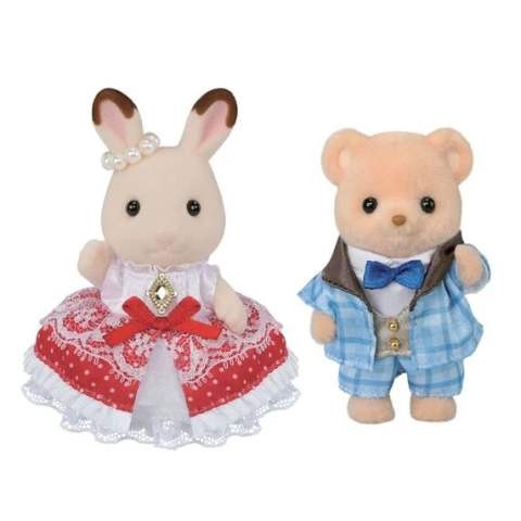 Contenido real de Sylvanian Families 5843 Set aniversario Freya y Theo